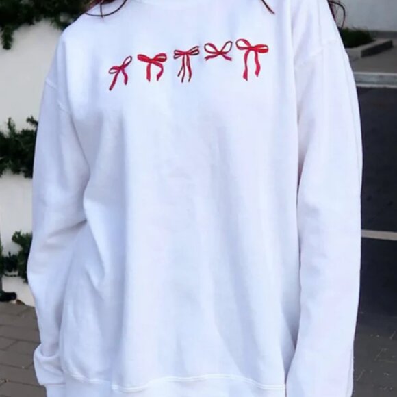 Tops - White Bow Embroidery Sweatshirt